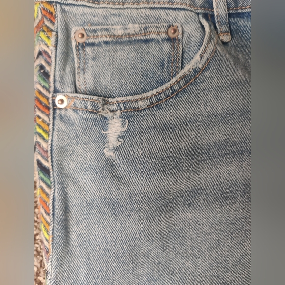 Knox Rose Mid-Rise Straight Leg Embroidered Jeans Size 14 Blue - Picture 8 of 14